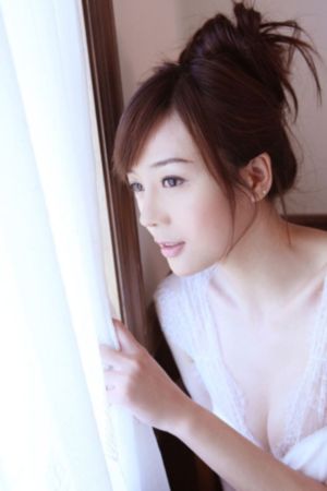 【穿着睡裙敲我门的美女】【完】