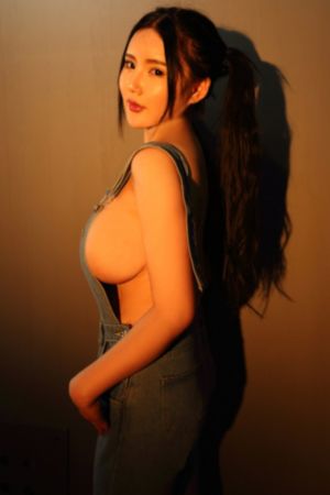 强上了老婆的女同事陈姐